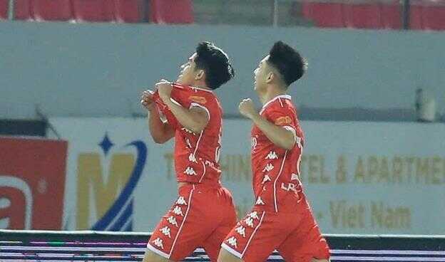 Hải Phòng đánh rơi lợi thế, Ninh Bình lội ngược dòng với dấu ấn Hoàng Đức