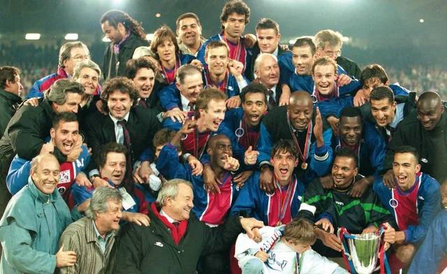 PSG giành chiến tích lịch sử với chức vô địch UEFA Cup Winners' Cup.