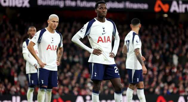 Tottenham chạm đáy xG trong hai thất bại trước Chelsea và Arsenal