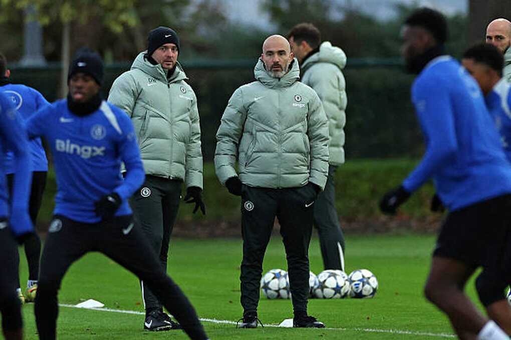 HLV Flick báo tin vui về lực lượng, HLV Chelsea chỉ cách đánh bại Barcelona - 2