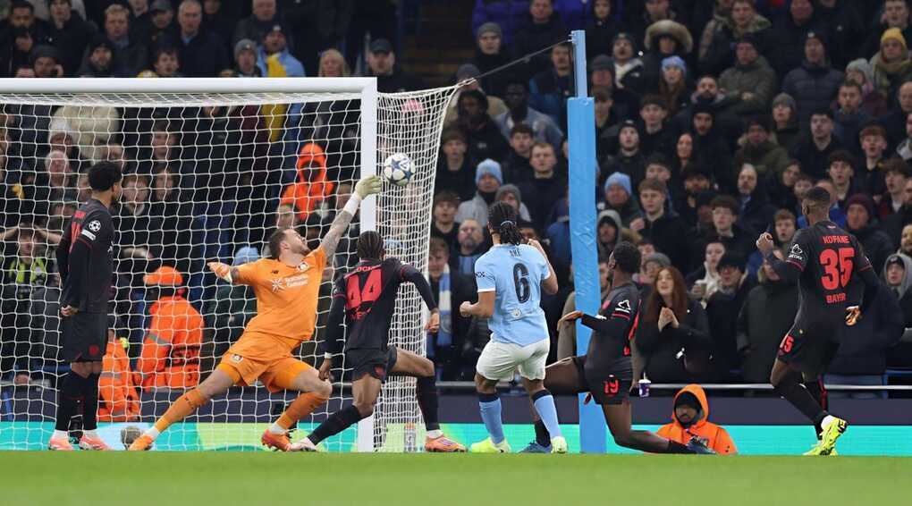 Man City thua Bayer Leverkusen, HLV Guardiola đón cột mốc buồn