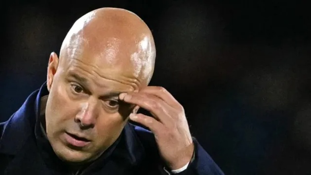 Slot đối mặt bài toán khi Liverpool thiếu vắng Salah.