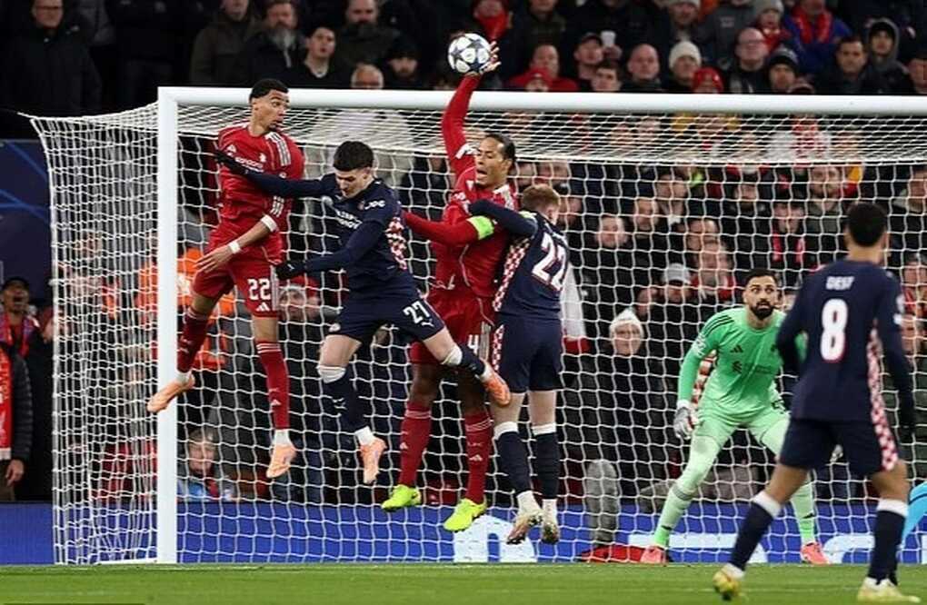 Liverpool thua đậm PSV Eindhoven, Atletico thắng kịch tính Inter Milan