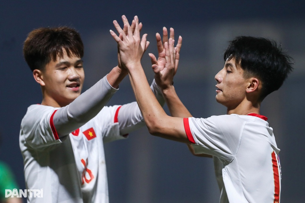 Báo Malaysia bình luận khi đội nhà cạnh tranh nghẹt thở với U17 Việt Nam