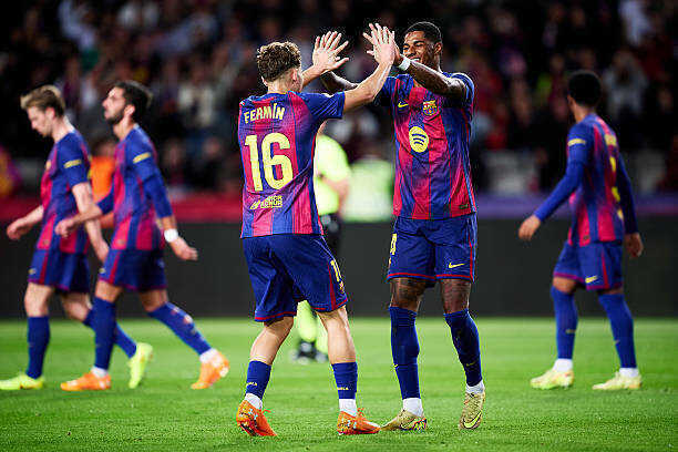 Fermin Lopez kiến tạo cho Marcus Rashford tiếp tục ghi bàn.