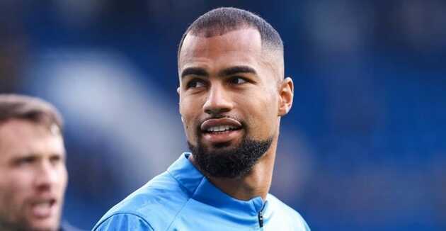 Sanchez bác tin đồn, cam kết tương lai tại Chelsea