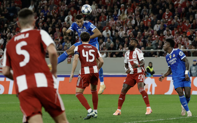 Huyền thoại Real: `Mbappe đang là phiên bản cả thế giới chờ đợi`