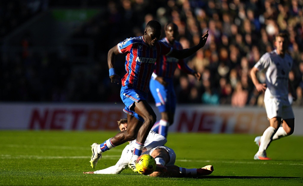 Man Utd ngược dòng đánh bại Crystal Palace tại Selhurst Park