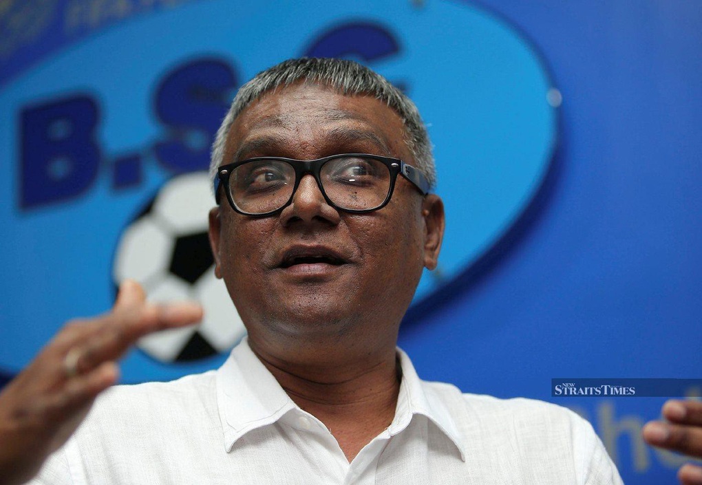 Chuyên gia: “FAM không thể đổ lỗi cho người môi giới cầu thủ nhập tịch”