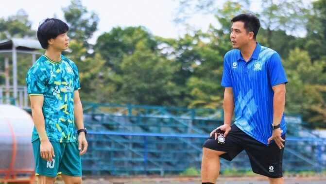 Điểm tin bóng đá Việt Nam 4/11: HLV Việt Thắng lên tiếng về Công Phượng; Xuân Son gửi thông điệp mạnh mẽ