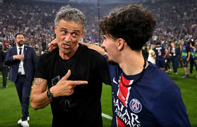 HLV Enrique nhăm nhe cắt chuỗi 15 trận thắng của Bayern