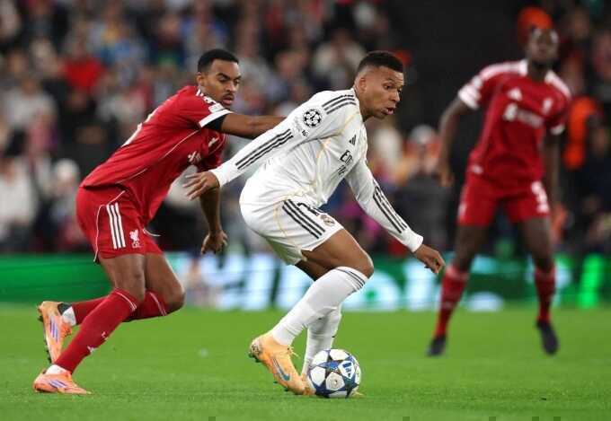 Rooney: `Real rất tệ, thiếu ý tưởng`