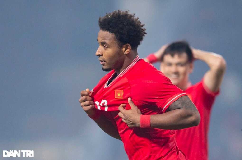 Nguyễn Xuân Son không có tên trong danh sách đề cử Quả bóng vàng Việt Nam