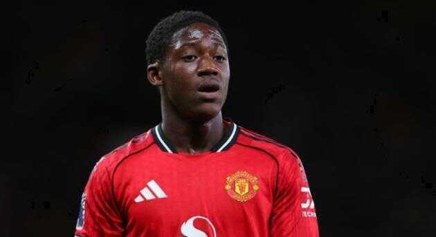 Ruben Amorim tiết lộ lý do Mainoo chưa được đá chính