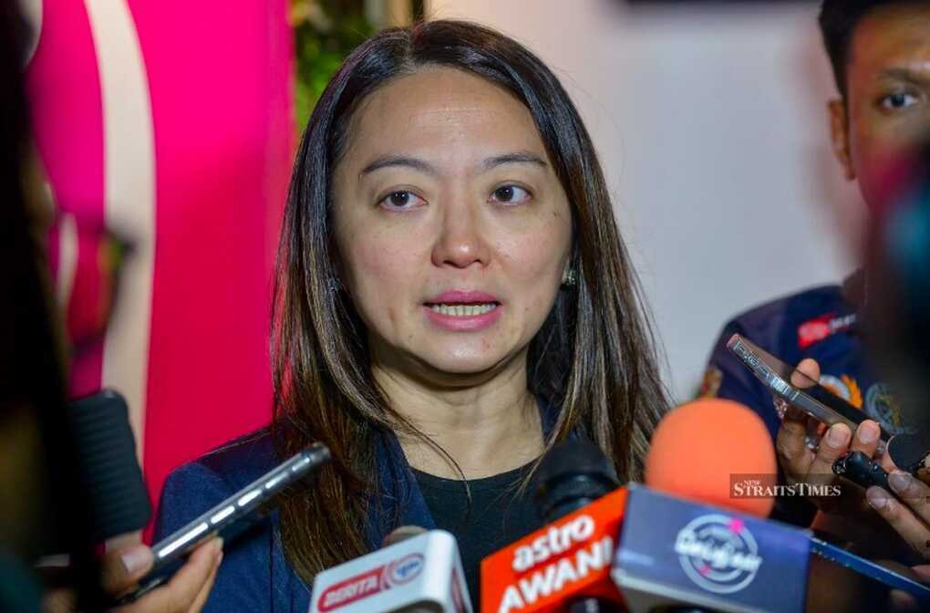 Bóng đá Malaysia tranh cãi giữa khủng hoảng: Tiền đâu đóng phạt cho FIFA?