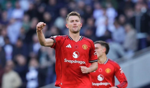 MU may mà còn có De Ligt.