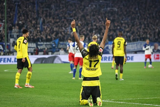 Dortmund đánh rơi chiến thắng phút 97 trên sân Hamburg