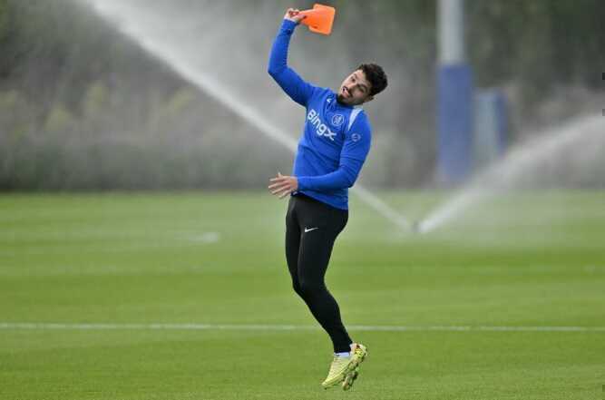 Sự tiến hóa của Pedro Neto: Từ `vũ khí` của Wolves đến chủ lực Chelsea