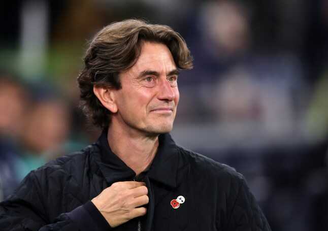 Thomas Frank hết lời ca ngợi sao Man Utd trước đại chiến