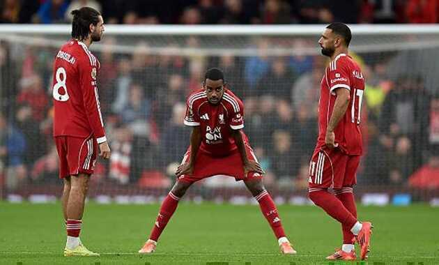 Vì sao Liverpool sa sút trong cuộc đua vô địch Ngoại hạng Anh?