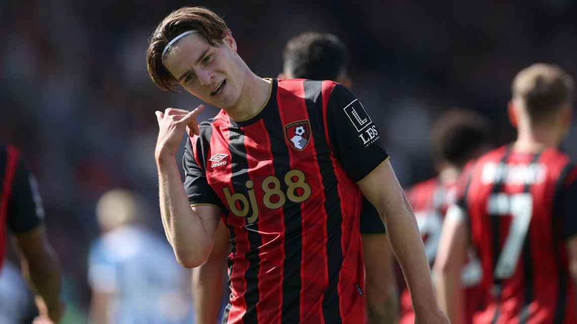 Vì sao Thomas Tuchel chọn Alex Scott cho tuyển Anh?