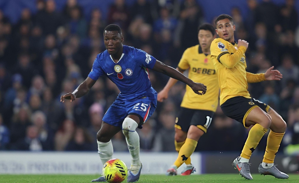 Chelsea thắng đậm Wolves, tạm vươn lên nhì bảng Ngoại hạng Anh