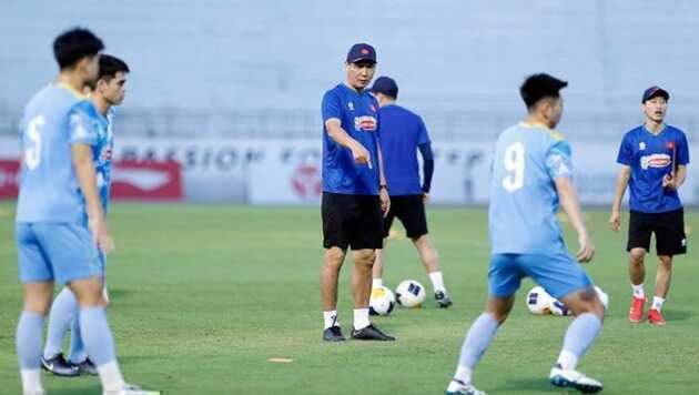 Ông Kim Sang-sik sẽ phải nhanh chóng giải quyết vấn đề.