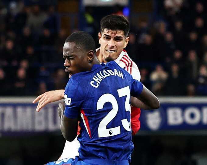 HLV Chelsea chỉ trích trọng tài sau trận hòa Arsenal