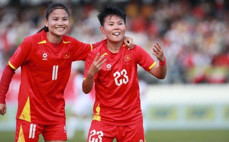 ĐT nữ Việt Nam đánh bại Myanmar 2-0, giành vé vào bán kết SEA Games 33