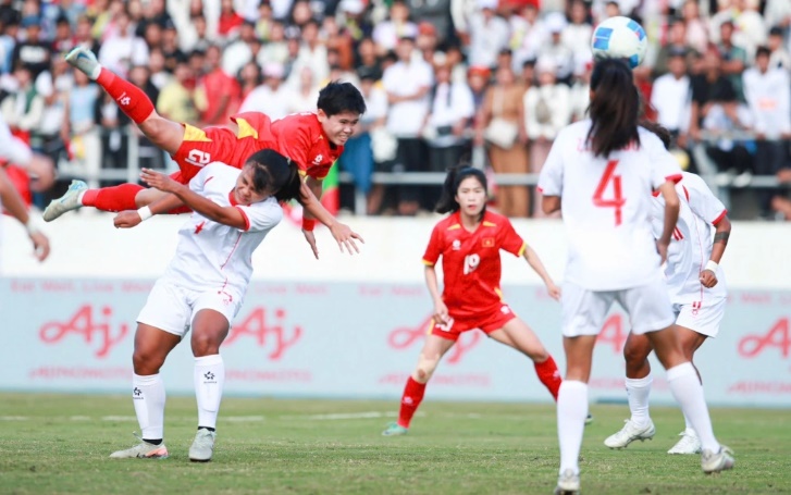 C&aacute;c c&ocirc; g&aacute;i Việt Nam chơi đầy quyết t&acirc;m.