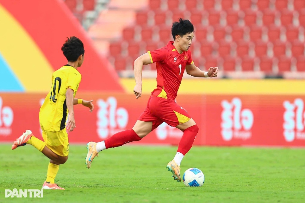 Chuyên gia Indonesia bất ngờ ~trách móc~ U22 Việt Nam khi đội nhà bị loại