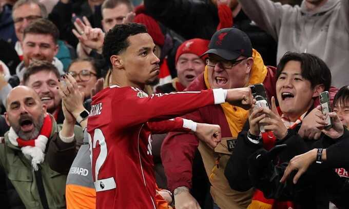 Liverpool thắng khi Salah trở lại
