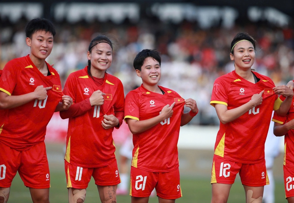Tuyển nữ Việt Nam đại thắng Indonesia 5-0, vào chung kết SEA Games 33 - 4