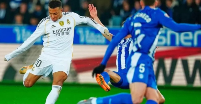 Kylian Mbappe tiến gần kỷ lục của Ronaldo: Liệu anh có vượt qua thành tích của CR7 trong năm 2025?