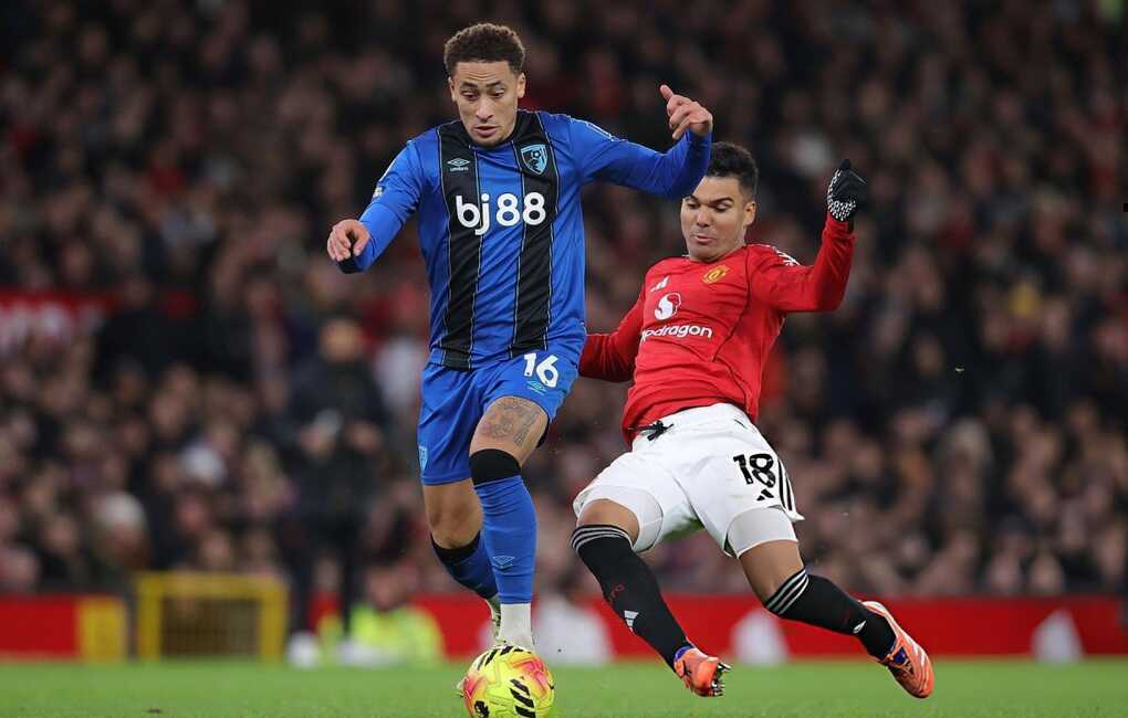 Man Utd chia điểm trong trận cầu 8 bàn thắng với Bournemouth