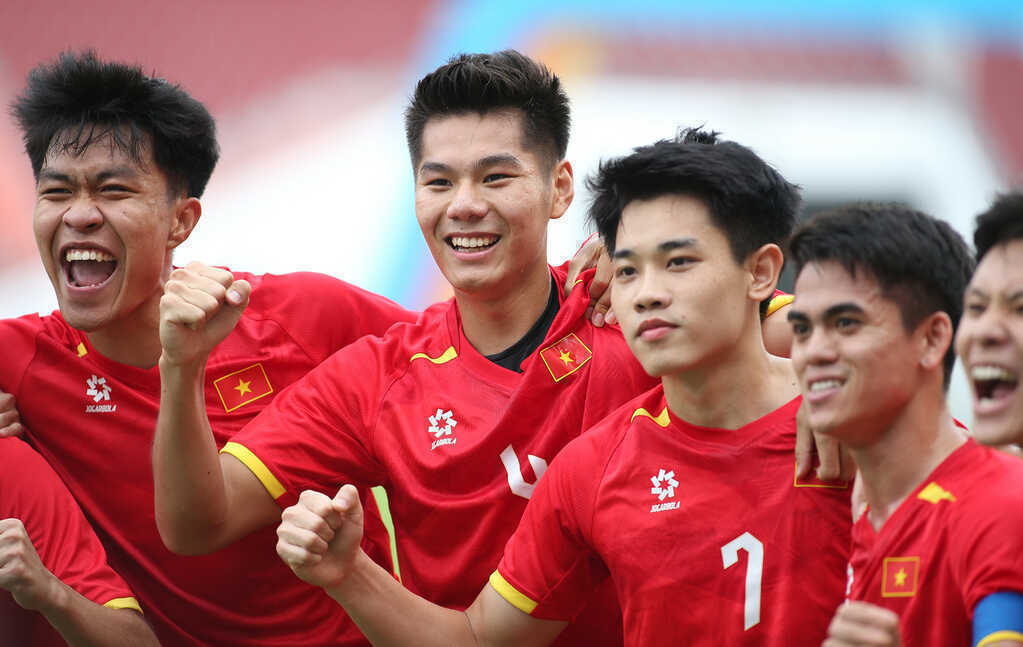 Trung vệ U22 Việt Nam: Thái Lan không có gì đáng sợ