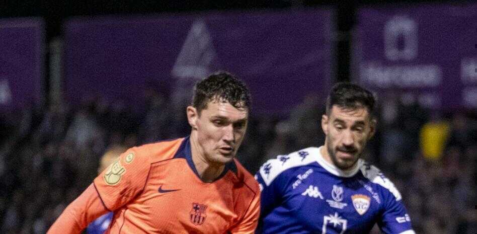 Anh đ&atilde; ph&ograve;ng ngự xuất sắc v&agrave; ghi b&agrave;n mở tỷ số quan trọng.