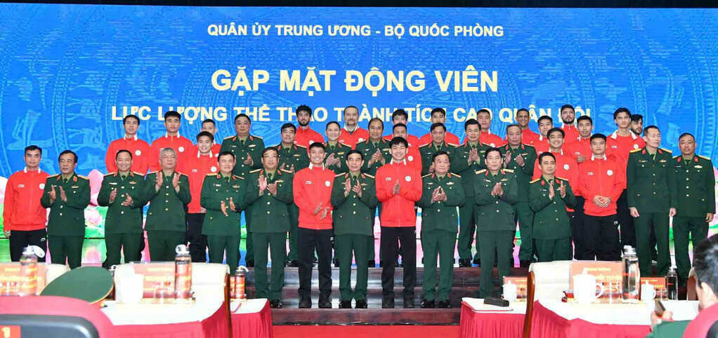 Bộ Quốc phòng ghi nhận nỗ lực cống hiến của CLB Thể Công Viettel