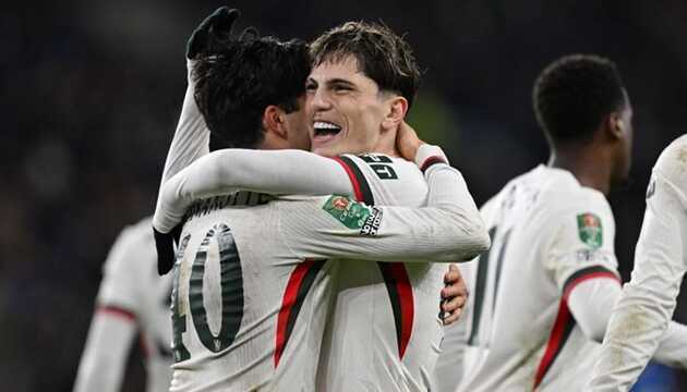 Carabao Cup: Chelsea vào bán kết nhờ Garnacho tỏa sáng