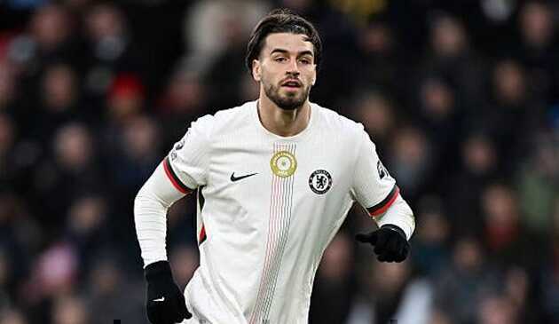 Chelsea vào bán kết Carabao Cup, Hasselbaink chê Marc Guiu