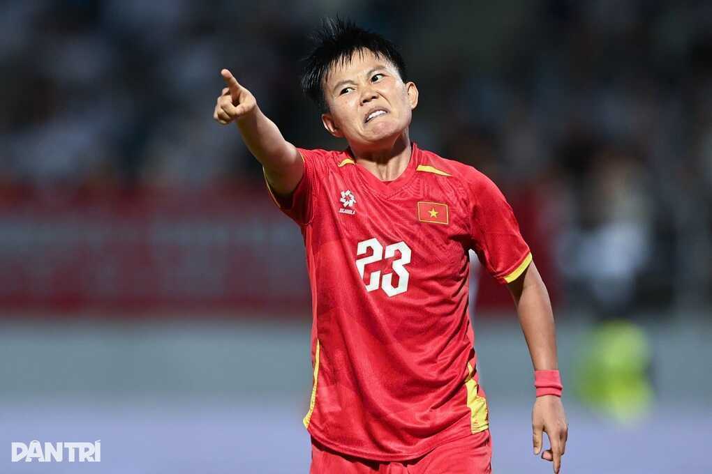 CĐV thế giới phản ứng gay gắt khi tuyển nữ Việt Nam mất bàn thắng oan ức - 2