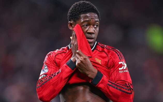 Dàn sao trẻ MU gây phẫn nộ với thói ngôi sao