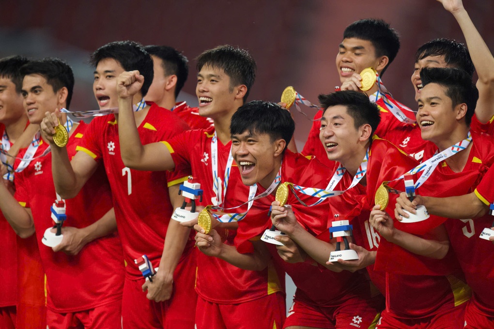 Ngược dòng ngoạn mục, U22 Việt Nam quật ngã U22 Thái Lan đoạt HCV