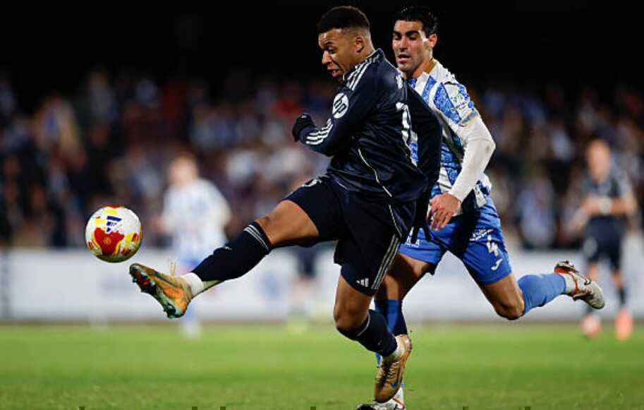 Ng&ocirc;i sao người Ph&aacute;p thể hiện m&agrave;n tr&igrave;nh diễn ấn tượng.