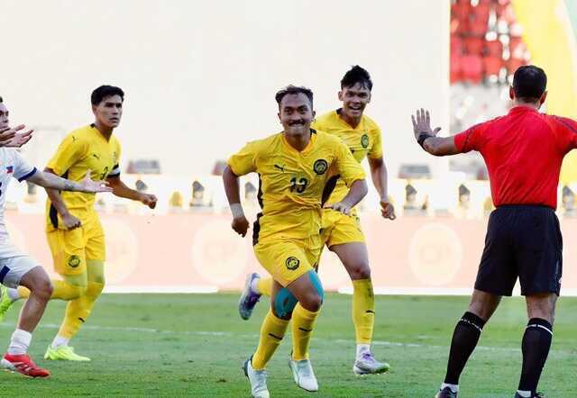 U22 Malaysia một lần nữa vươn l&ecirc;n dẫn trước sau khi để đối thủ gỡ h&ograve;a.