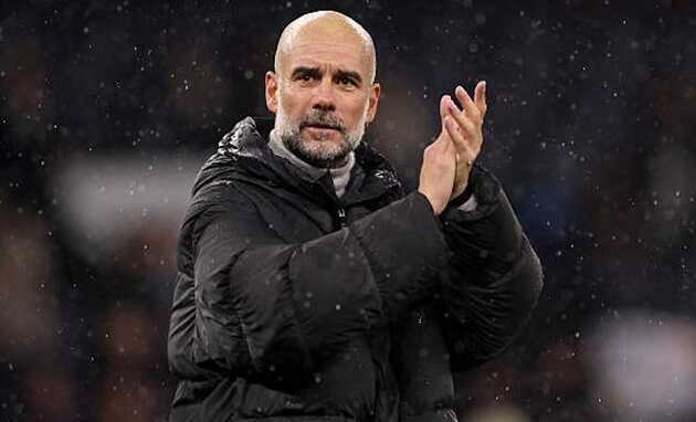 Guardiola đứng giữa xoay tua và sinh tồn trong tháng Giêng khốc liệt