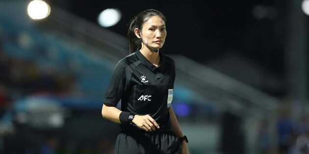 Trọng t&agrave;i Chanthavong Phutsavan đối diện với &aacute;n phạt nặng.