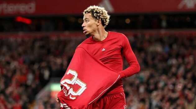 Liverpool vs Tottenham: Hugo Ekitike đứng trước cột mốc Suarez