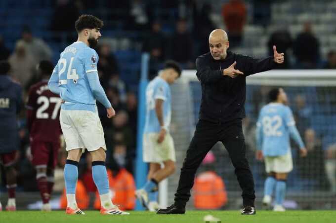 Guardiola bức xúc dù Man City đại thắng