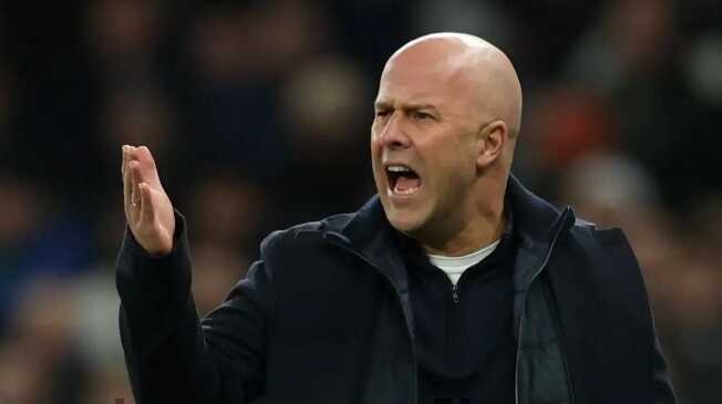 Liverpool thắng Tottenham: Arne Slot khen Wirtz, rút Frimpong gây chú ý